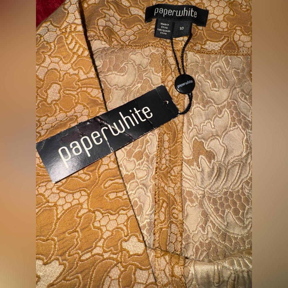 Paperwhite Tan Lace Ankle Pants – Size 10 - Picture 5 of 7